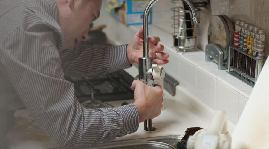 Expert burst pipe repair services in Abbeville, MS